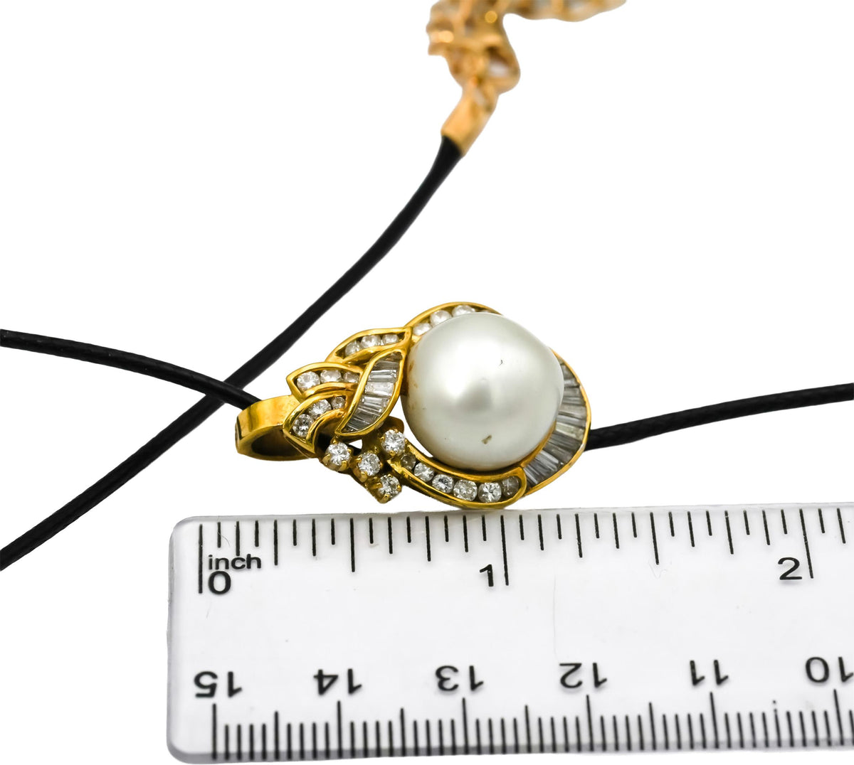 18k Yellow Gold VS Round Baguette Diamond & 13.0mm Pearl Pendant Necklace 1.0CT