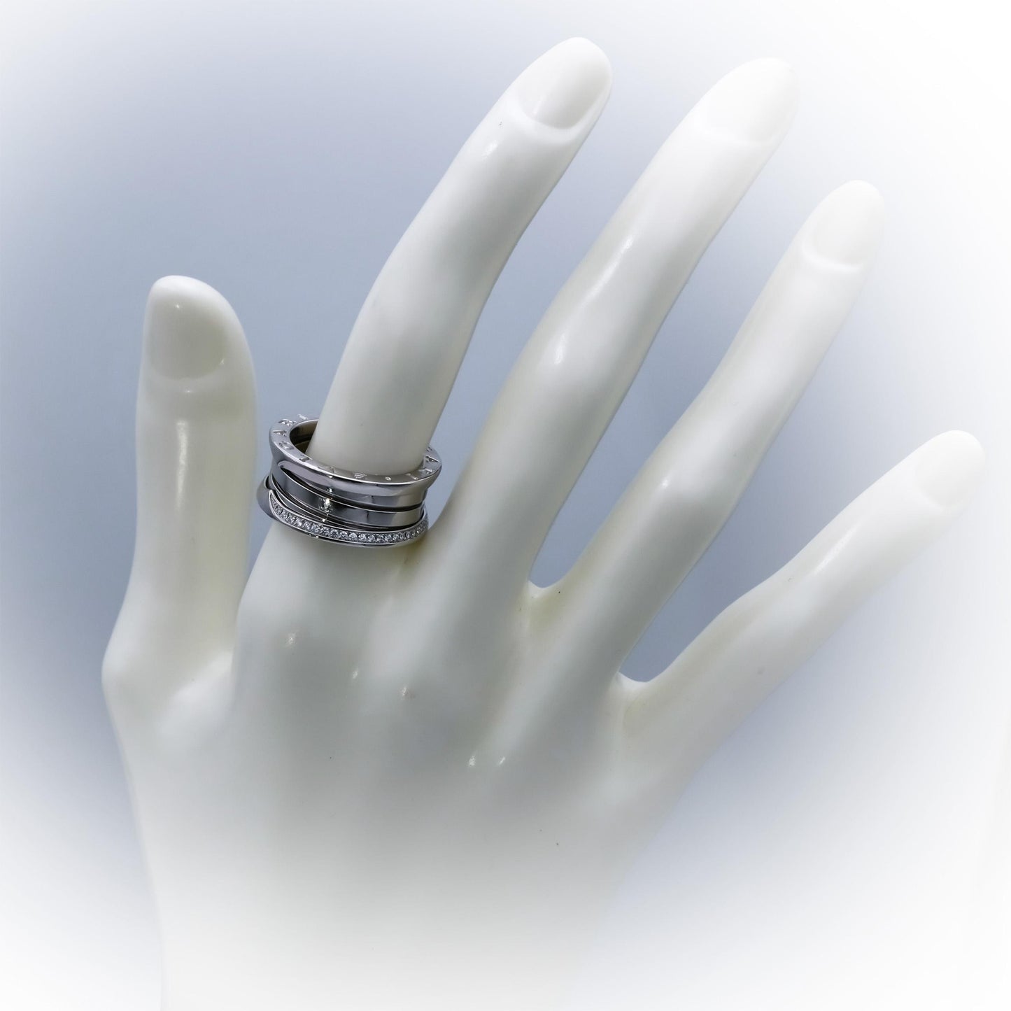BVLGARI 18k White Gold VS Round Diamond B.zero1 Ring 0.31CT Size 6.75