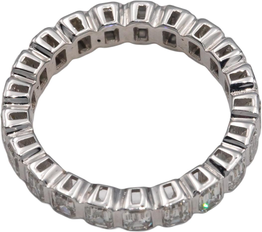 18k White Gold 2.33CT Emerald Cut bezel set Diamond Eternity Band Ring Size 6