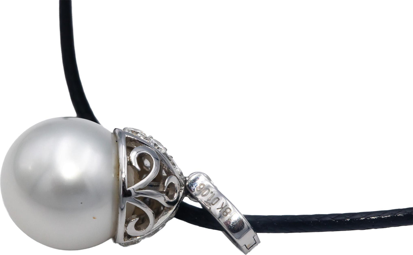18k White Gold 1.06CT VS Round Cut Diamond and 12.5mm Pearl Pendant Necklace