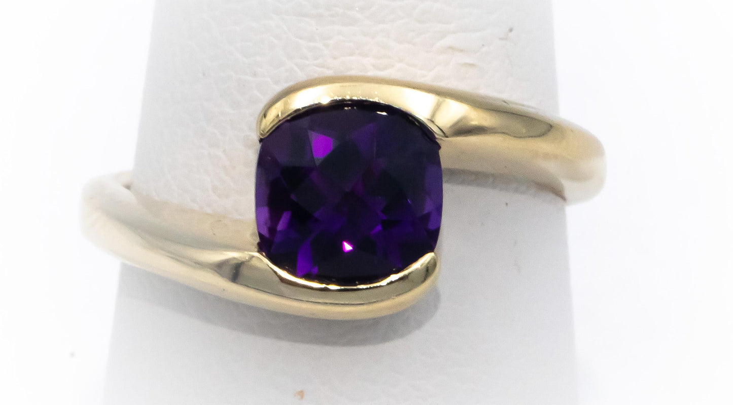 14k Yellow Gold 1.50CT Amethyst Solitaire Ring Size 7