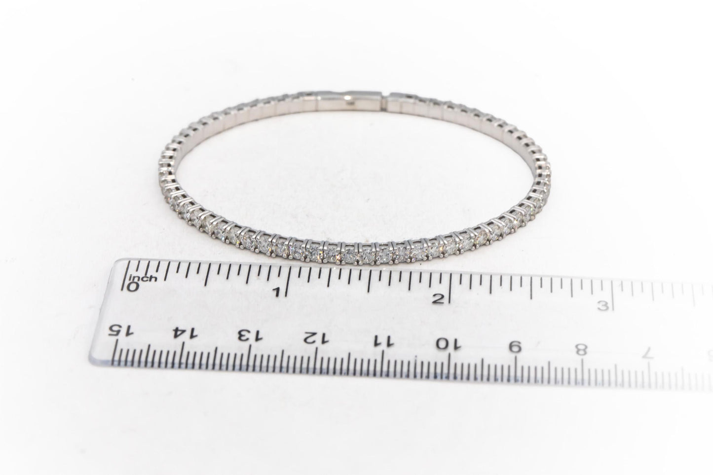 Round Diamond 18k White Gold Semi-Flexible Bangle Bracelet 2.33CT