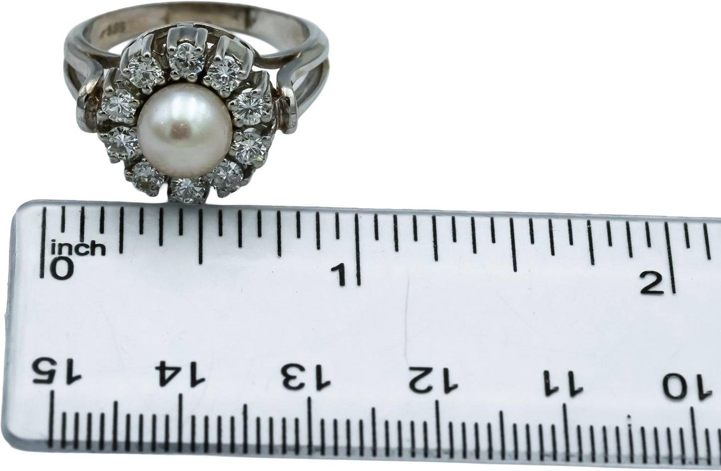 14k White Gold VS Diamond and 7.8mm Pearl Cocktail Ring 0.75CT Size 8.25