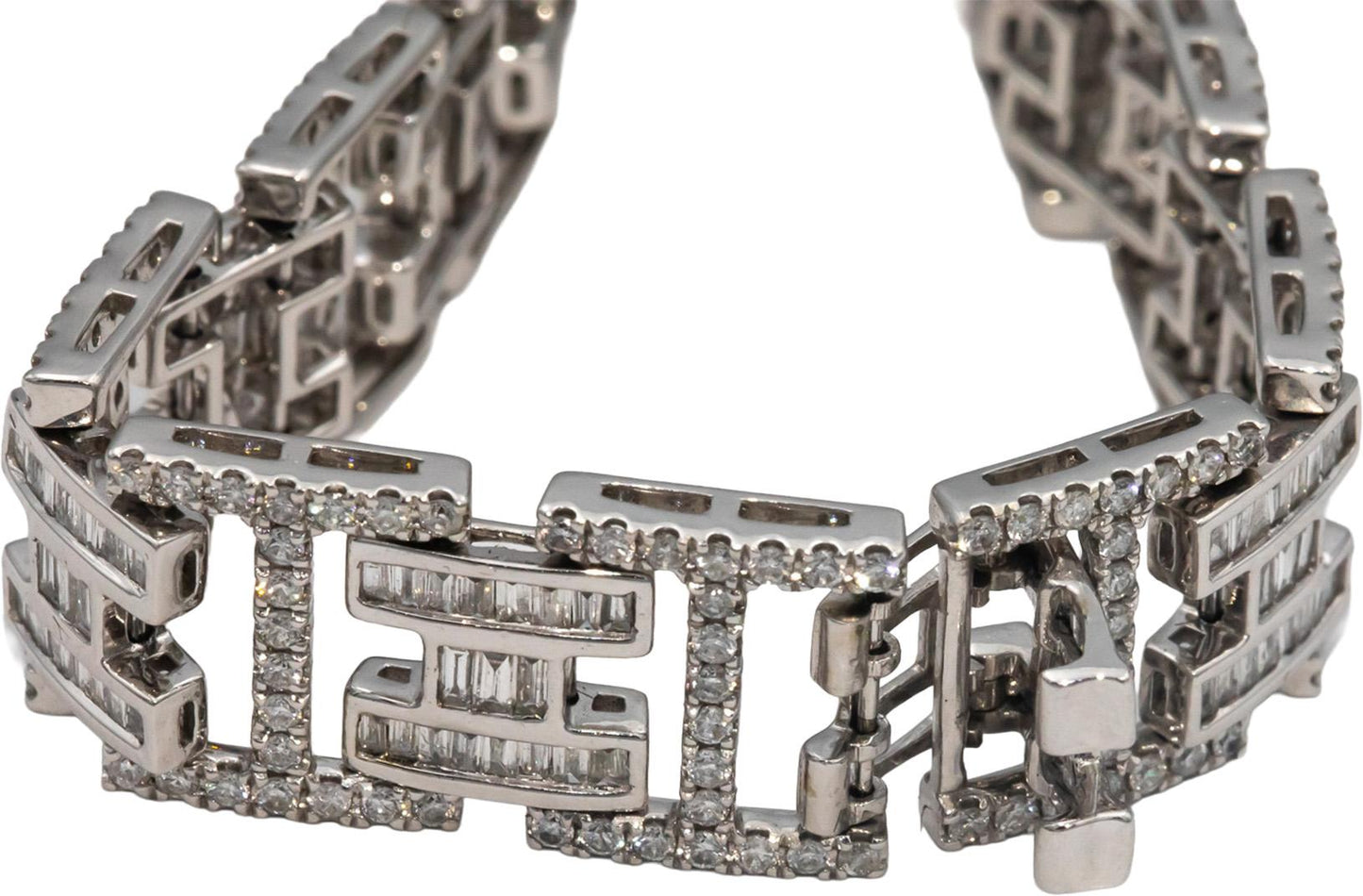 18k White Gold Round & Baguette Cut Diamond Fancy Link Bracelet 4.11CT
