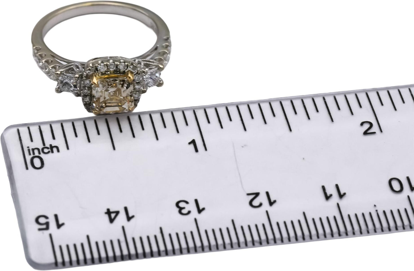 18k White Gold VS Light Yellow & White Diamond Engagement Ring 1.64CT Size 6.5