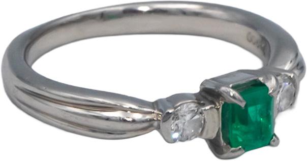 Platinum 0.47CT Diamond and Emerald Band Ring Size 6