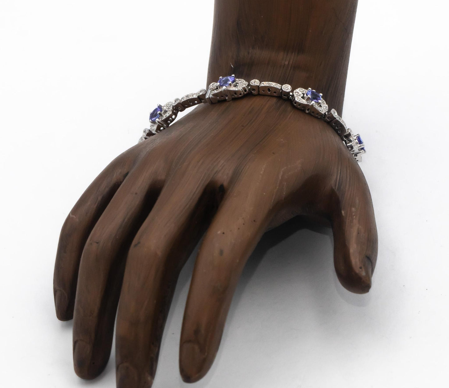 18k White Gold Round Diamond and Oval Tanzanite Fancy Link Bracelet 3.49CT