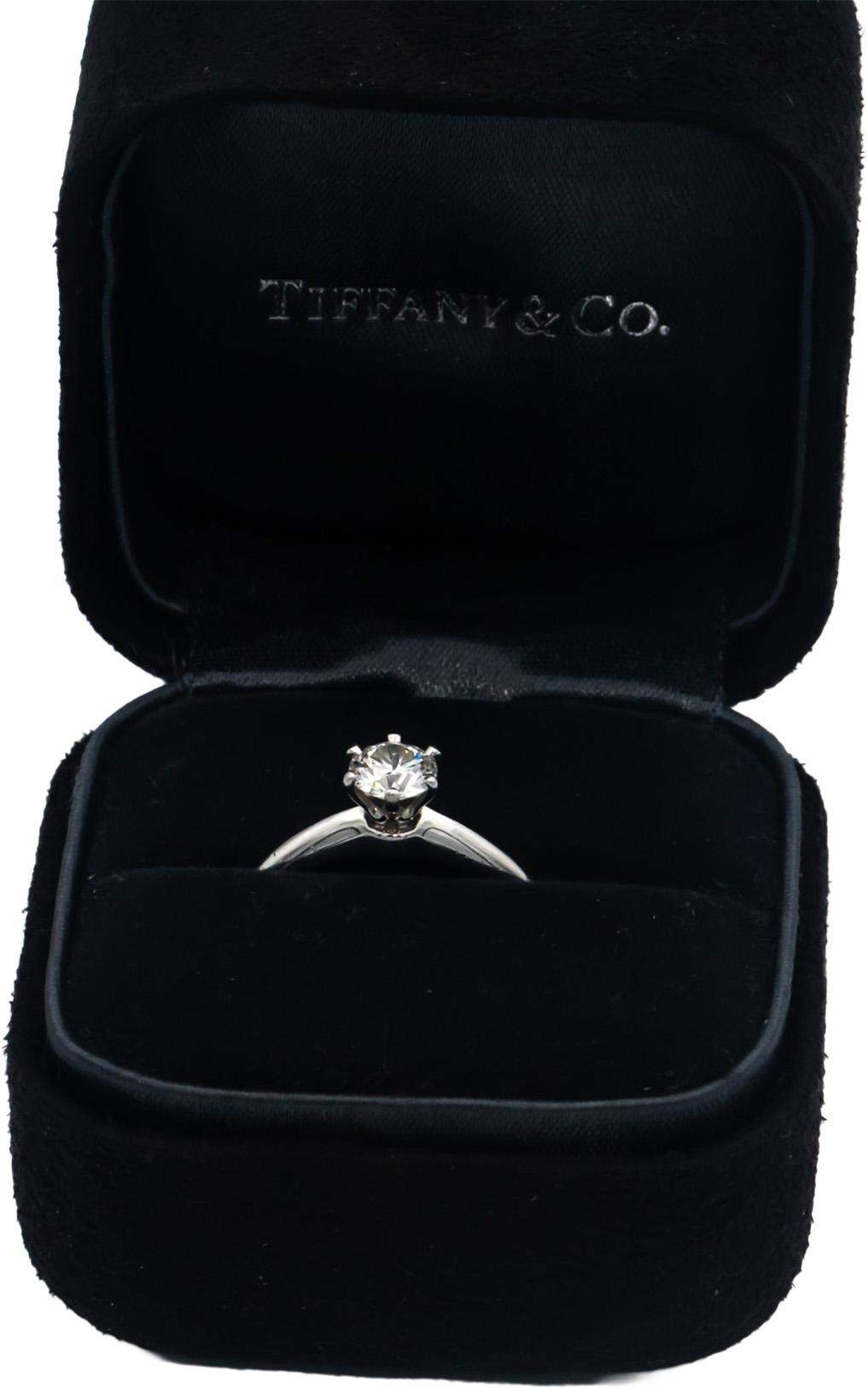 $8800 TIFFANY & CO. Platinum .63CT Round Diamond Engagement Ring w/ Box Papers