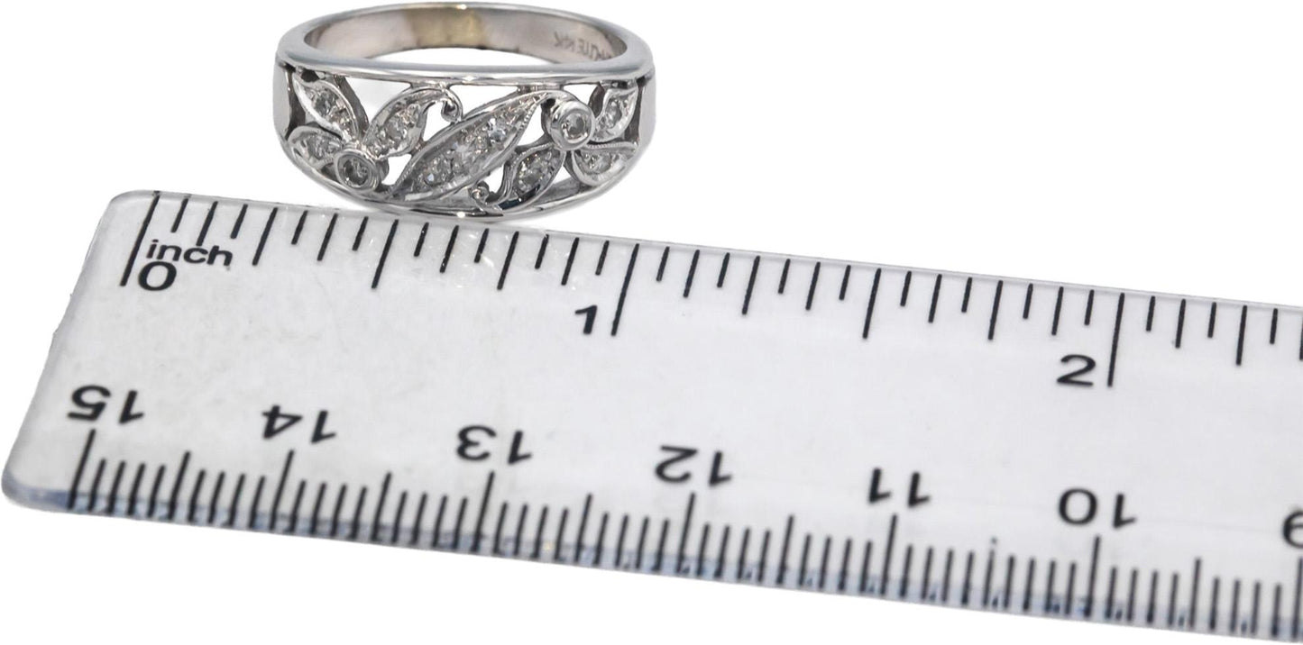 14k White Gold 0.15CT Round Cut Diamond Floral Band Ring Size 6.5