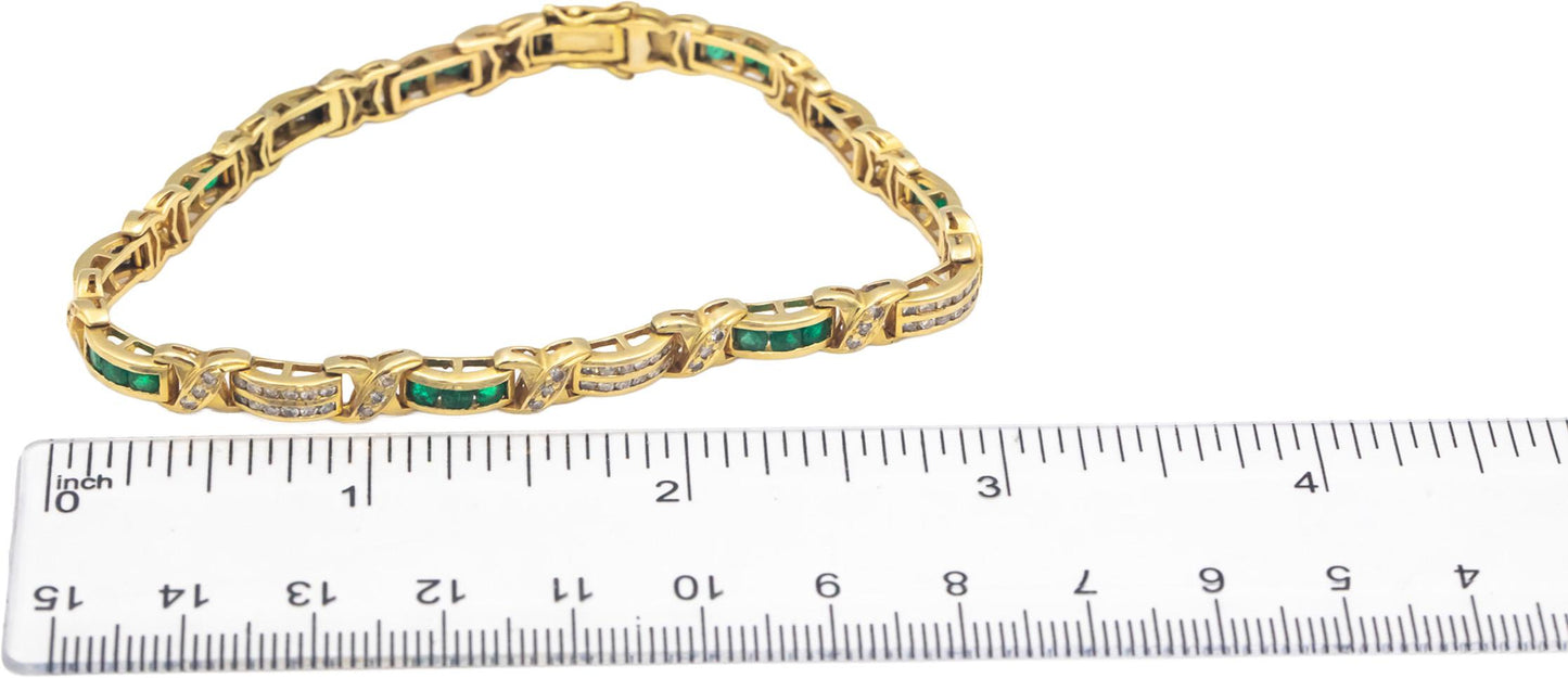 18k Yellow Gold Round Diamond and Emerald Fancy Link Bracelet 2.10CT