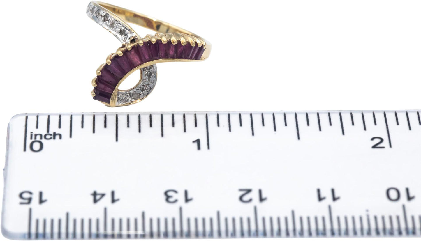 14k Yellow Gold Round Diamond and Baguette Ruby Ring 1.05CT Size 6.25