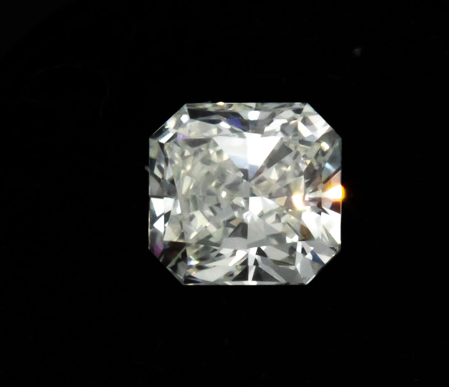 GIA Certified Radiant Cut Diamond VS1/H Rectangular Modified Brilliant 1.21CT