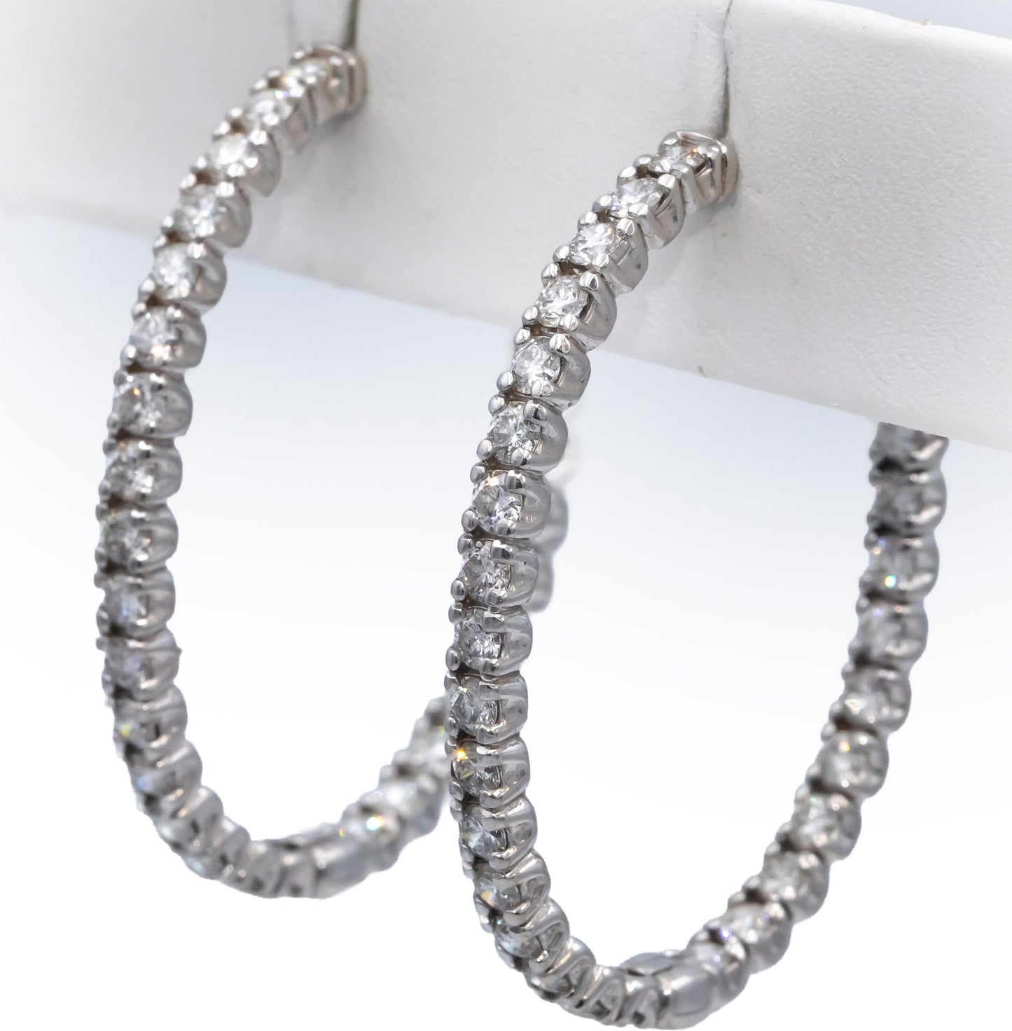 18k White Gold VS Round Diamond Oval Inside Out Hoop Earrings 5.41CT