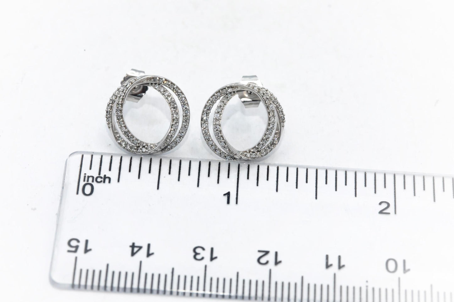 VERA WANG LOVE Round Diamond 10k White Gold Double Circle Stud Earrings 0.34CT