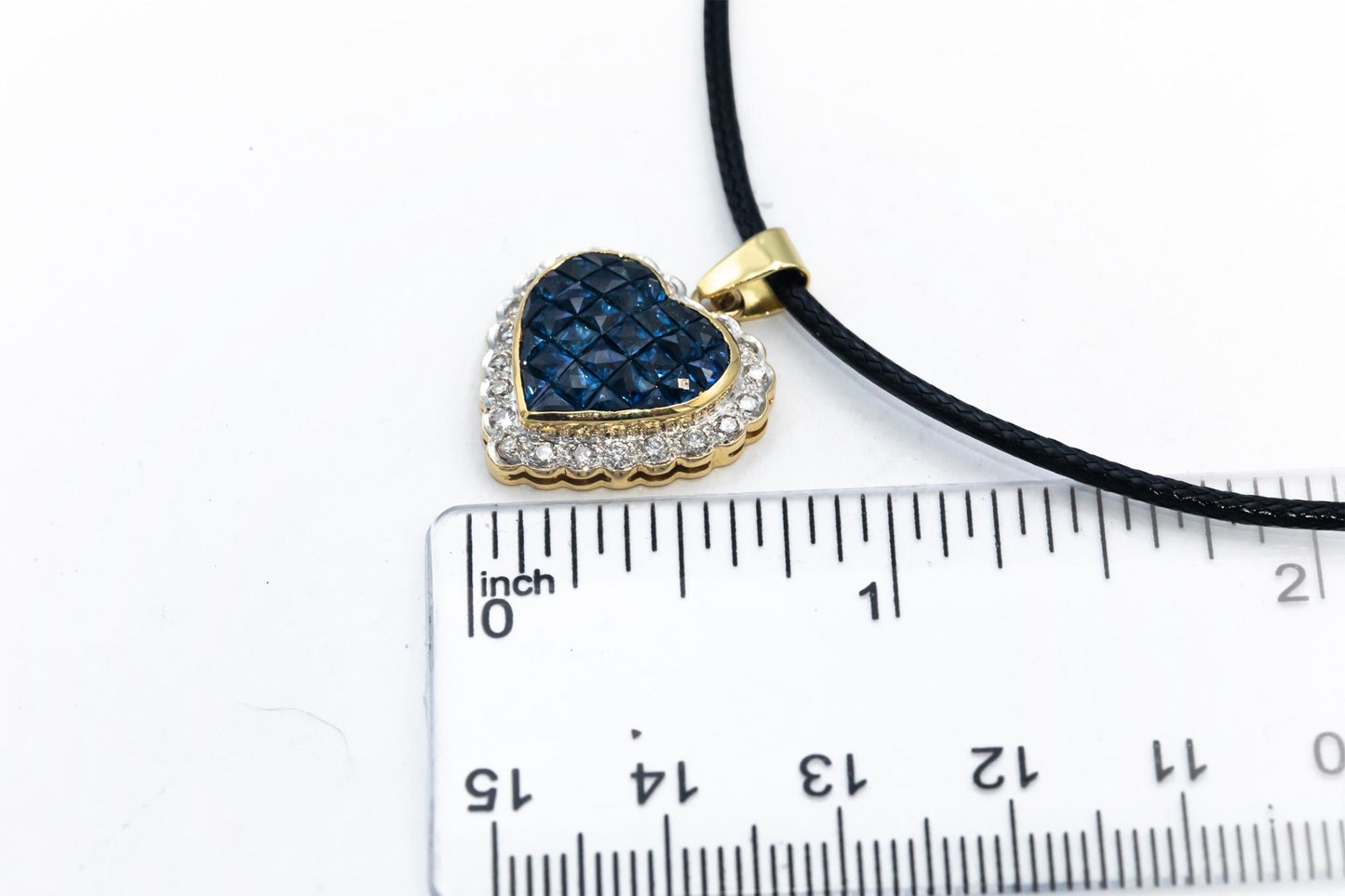 18k Yellow Gold Sapphire and Diamond Cluster Heart Pendant Necklace 2.0CT