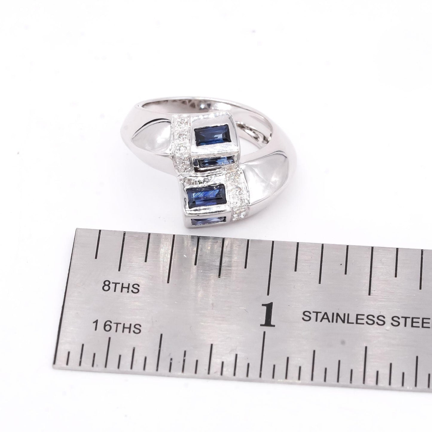 18k White Gold 0.74ct VS Diamond & Sapphire Crossover Abstract Ring Size 6.5