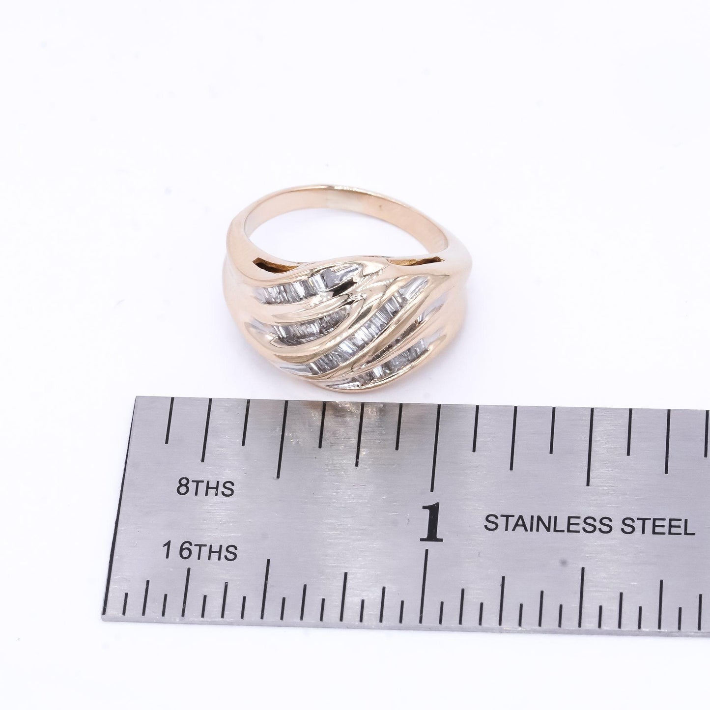 14k Yellow Gold 0.45CT Diamond Cluster Ribbed Cocktail Ring size 6.75
