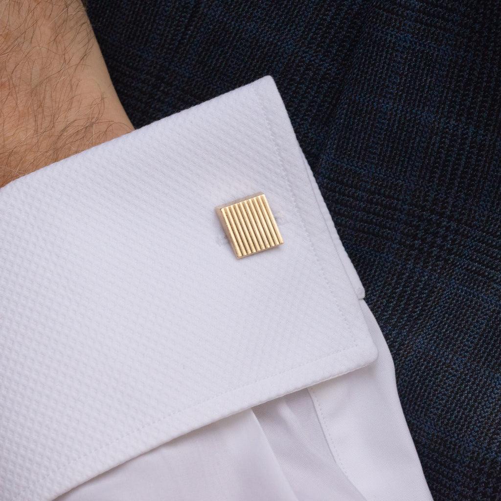 How to Choose Luxury Men’s Cufflinks: Gold, Diamonds, Designers & Style