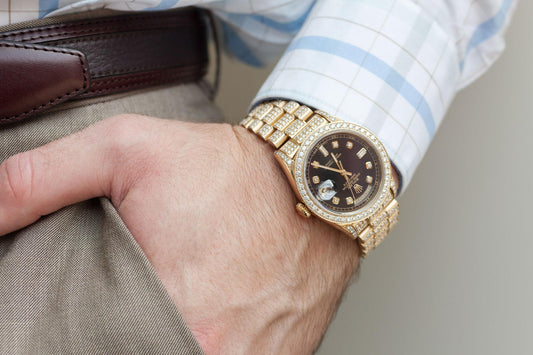 How to Choose a Luxury Watch: The Ultimate Guide for Buyers