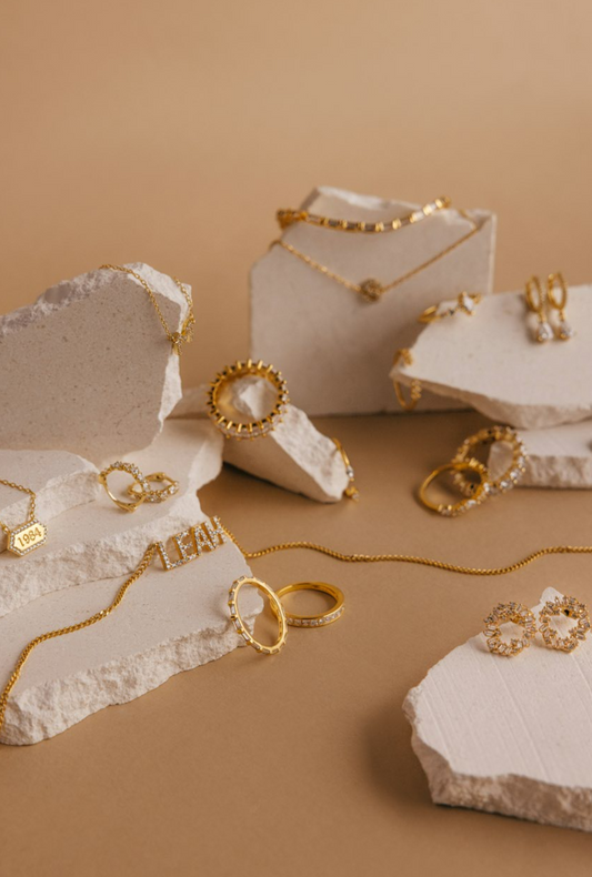 A Guide to Buying Pre-Owned Luxury Jewelry
