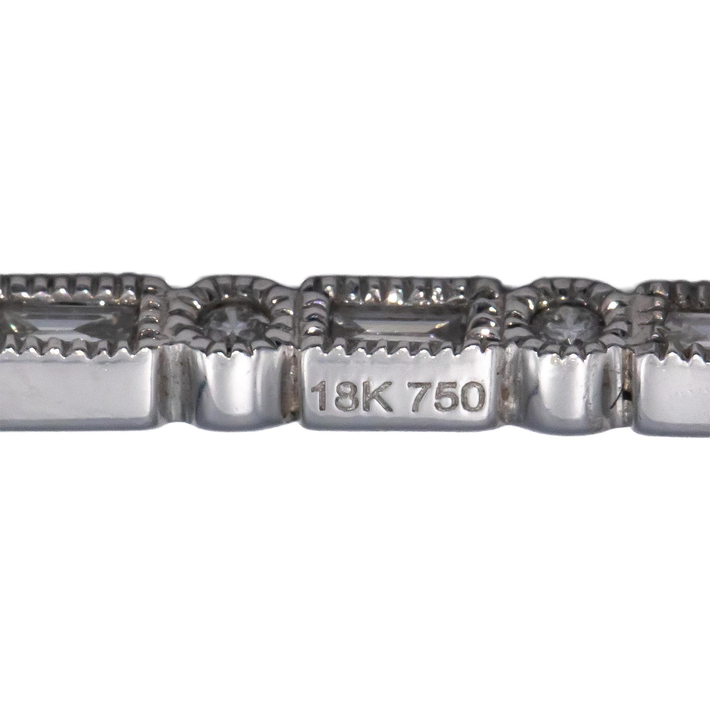 18k White Gold VS Round & Baguette Diamond Fixed Bar Pendant Necklace 0.15CT