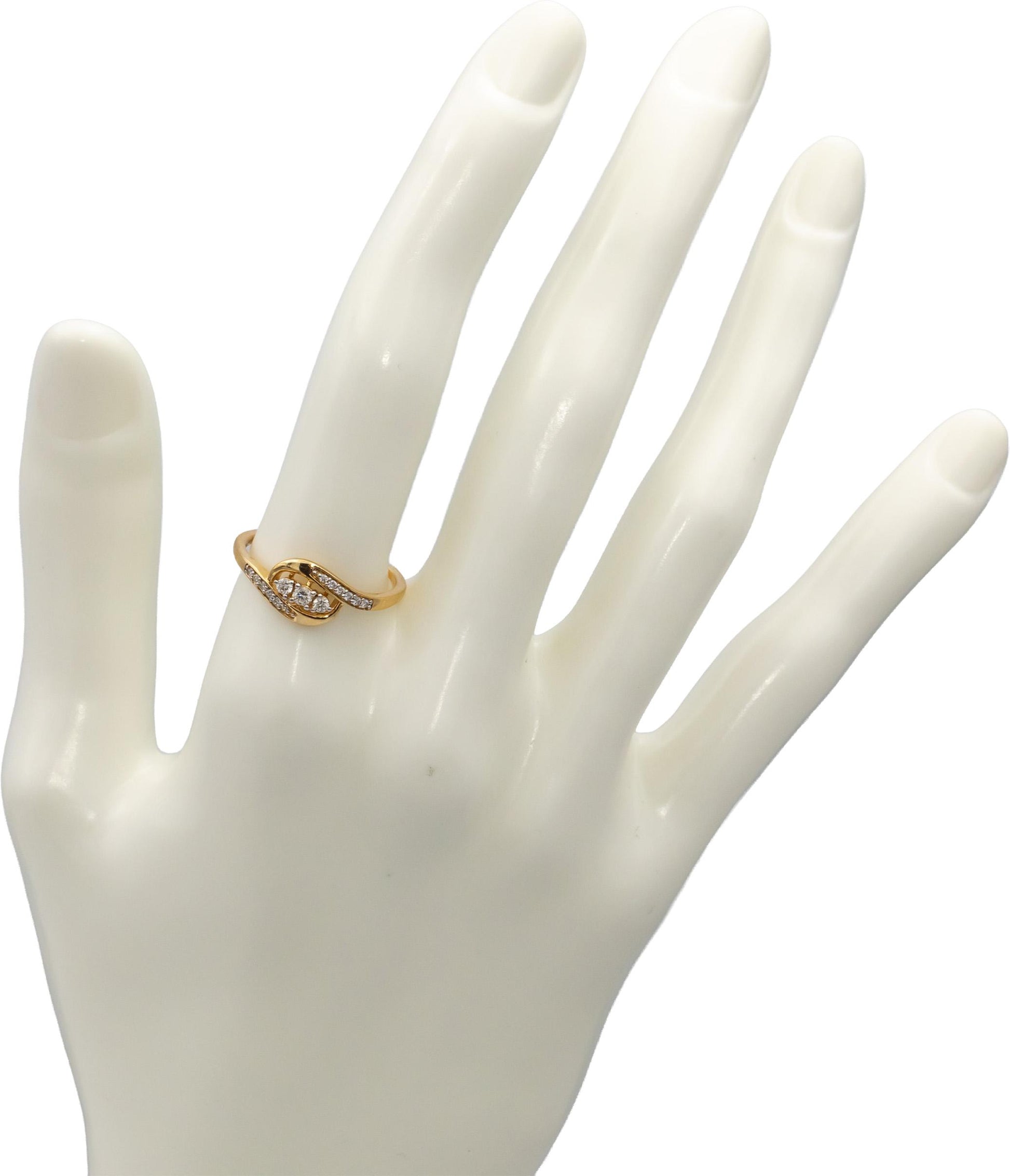 18k Yellow Gold VS Round Diamond Cocktail Ring 0.16CT Size 7.25