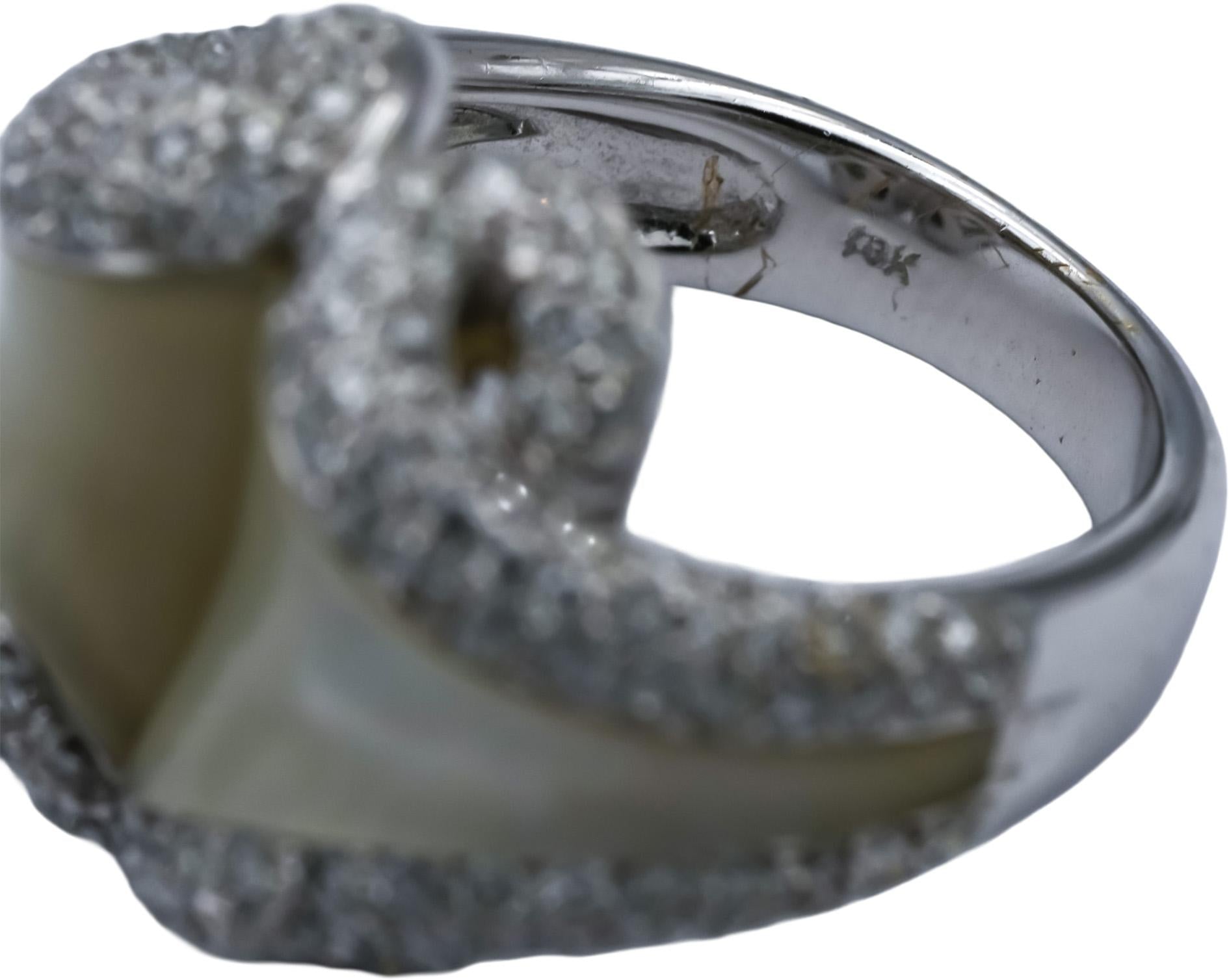 18k White Gold VS Diamond and Mother of Pearl Cocktail Ring 2.0CT Size 7