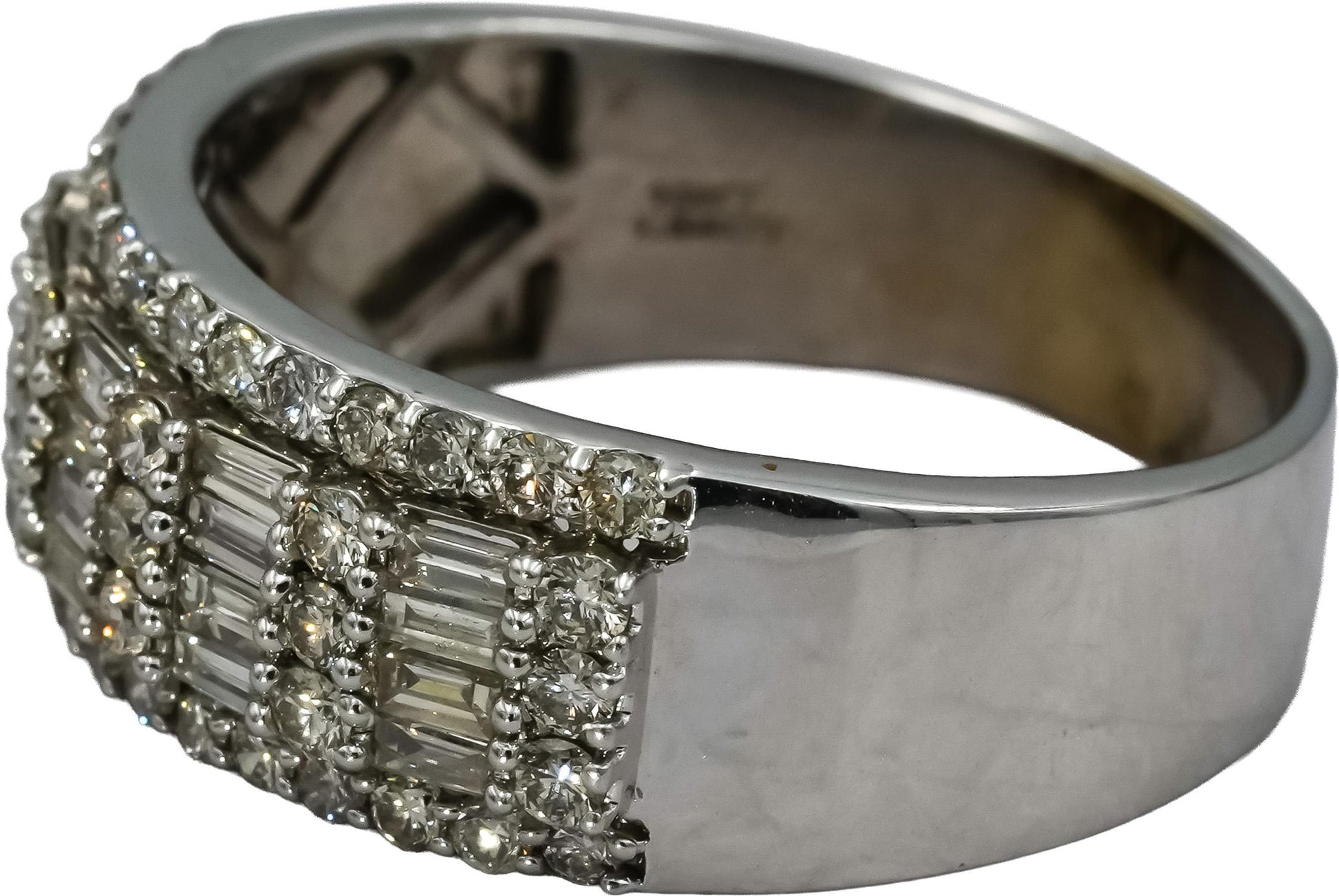 10k White Gold Round and Baguette Diamond Cluster Band Ring 1.64CT Size 11.75