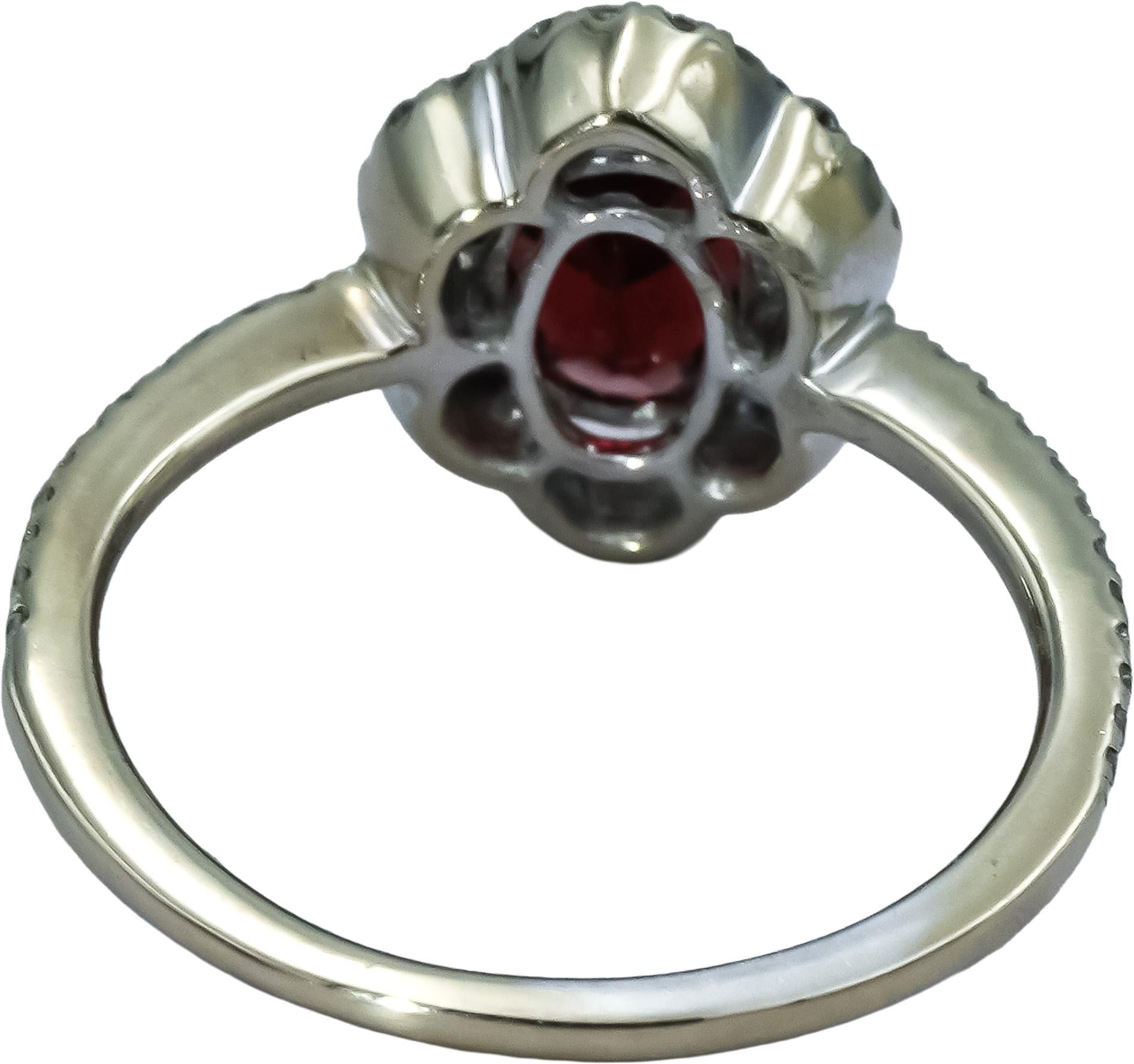 14k White Gold Round diamond Oval Garnet Cocktail Ring 1.20CT Size 4
