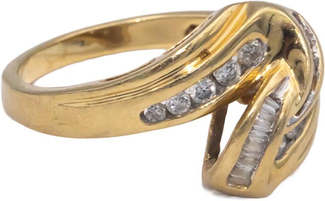 14k Yellow Gold 0.35CT Round and Baguette Cut Diamond Ring Size 7