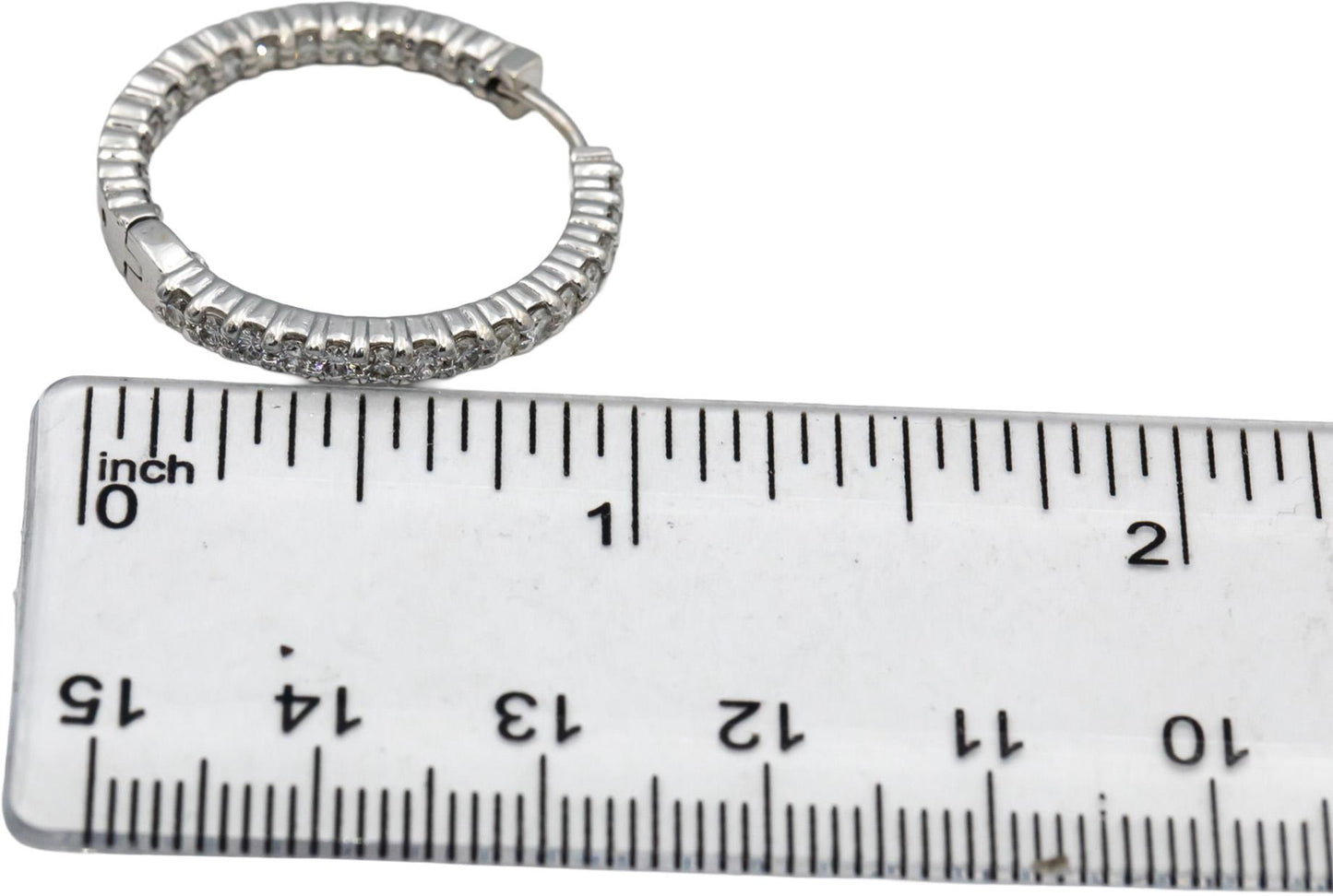 ROBERTO COIN 18k White Gold VS Round Diamond Inside Out Hoop Earrings 1.50CT