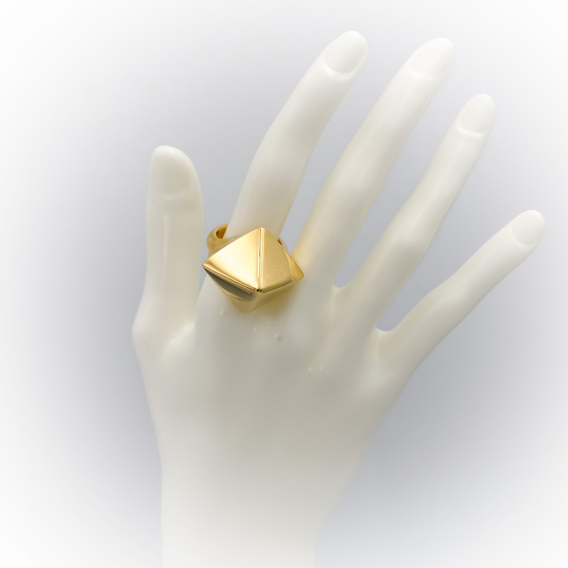 TIFFANY & CO. Vintage 18k Yellow Gold Pyramid Ring Size 8