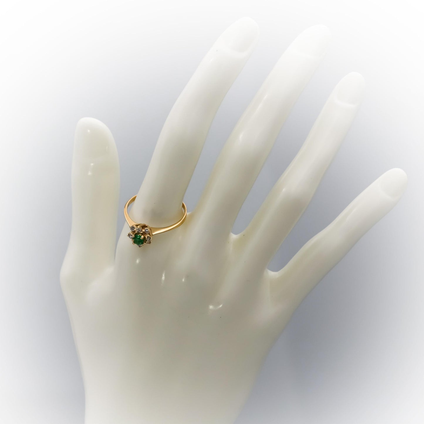 14k Yellow Gold Round Diamond and Emerald Halo Ring 0.41CT Size 9.25
