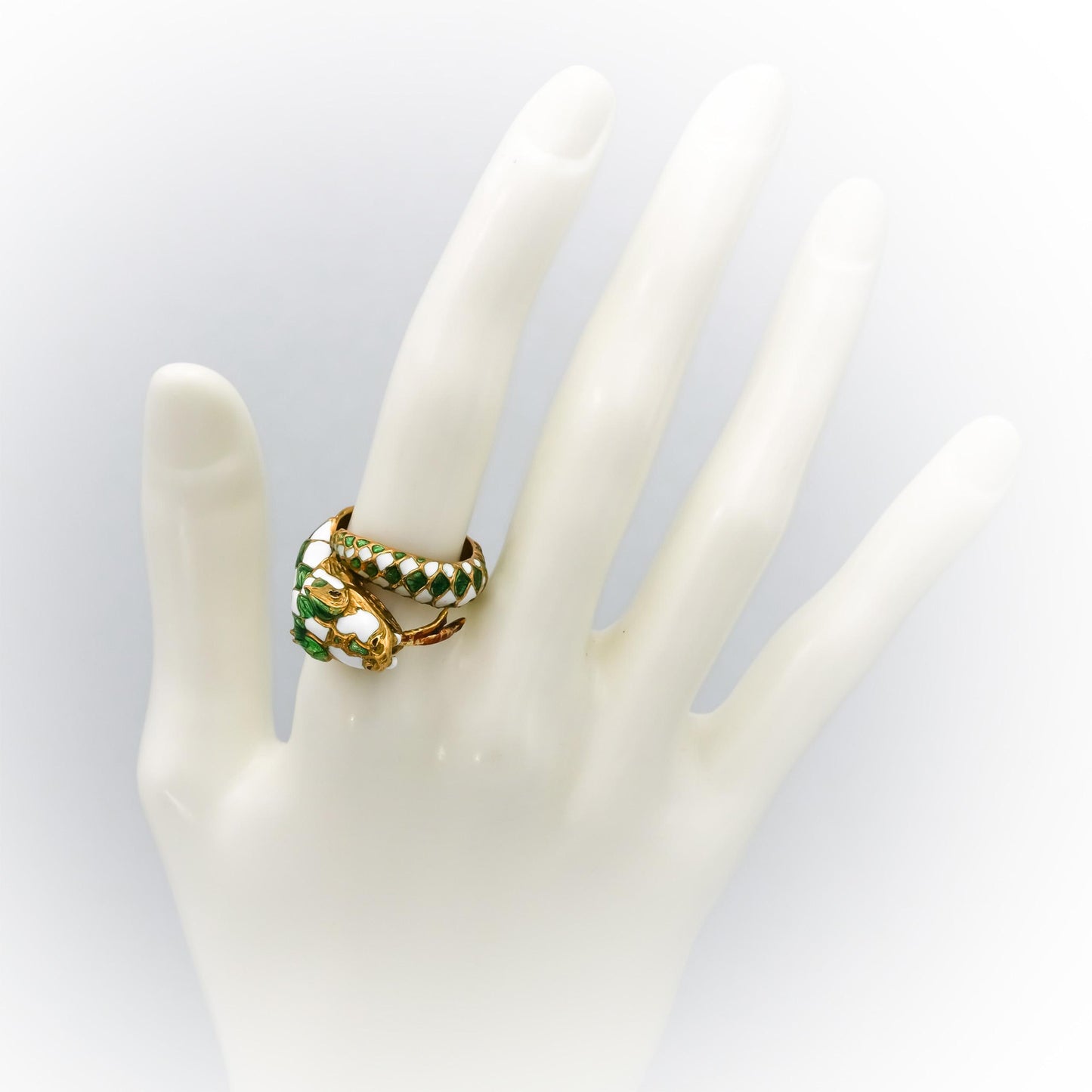 Vintage Antique 18k Yellow Gold White and Green Enamel Snake Ring 7