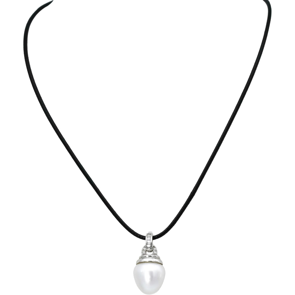 18k White Gold Diamond and 13.2mm Pearl Pendant Necklace 0.10