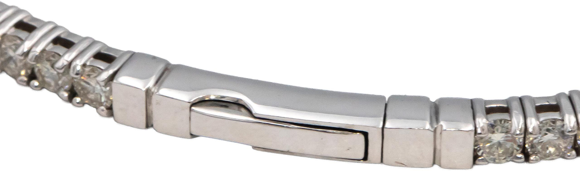 18k White Gold VS Round Diamond Semi-Flexible Bangle Bracelet 2.51CT