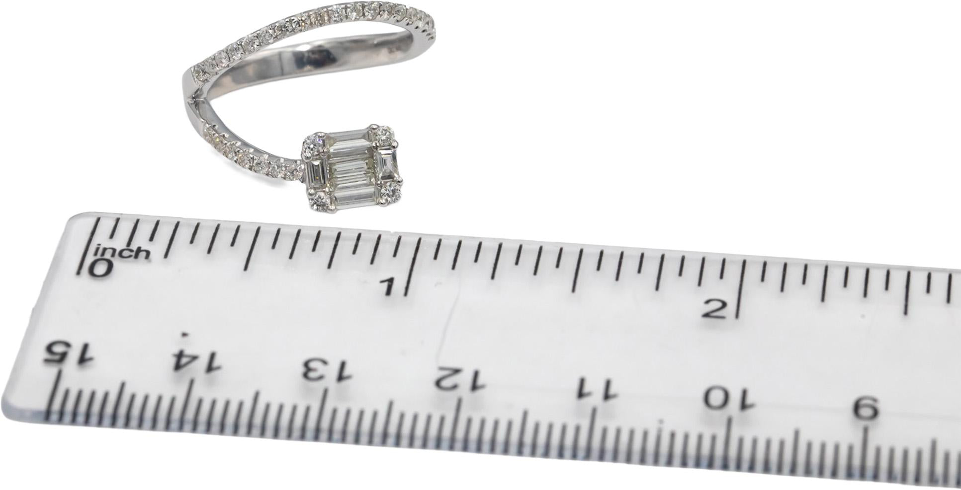 18k White Gold VS Baguette & Round Diamond Abstract Ring 0.60CT Size 7