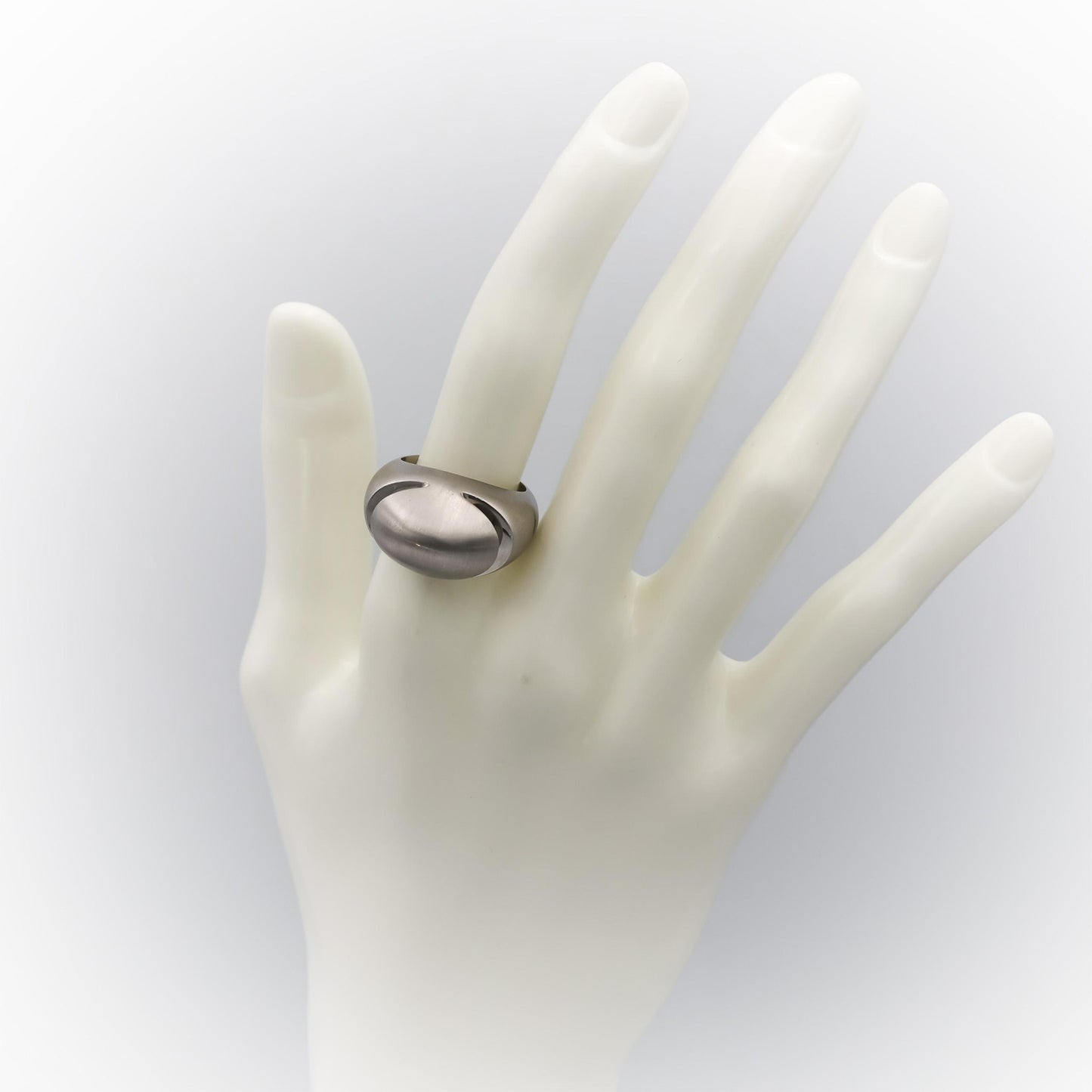 BVLGARI 18k White Gold Brushed Finish Cabochon Ring Size 7.75