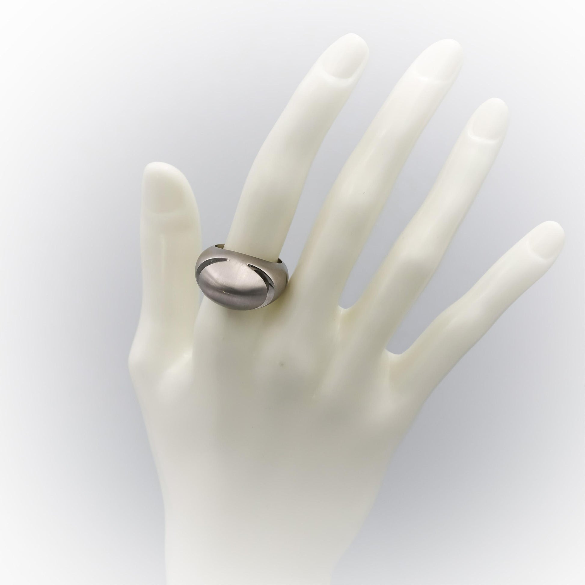 BVLGARI 18k White Gold Brushed Finish Cabochon Ring Size 7.75