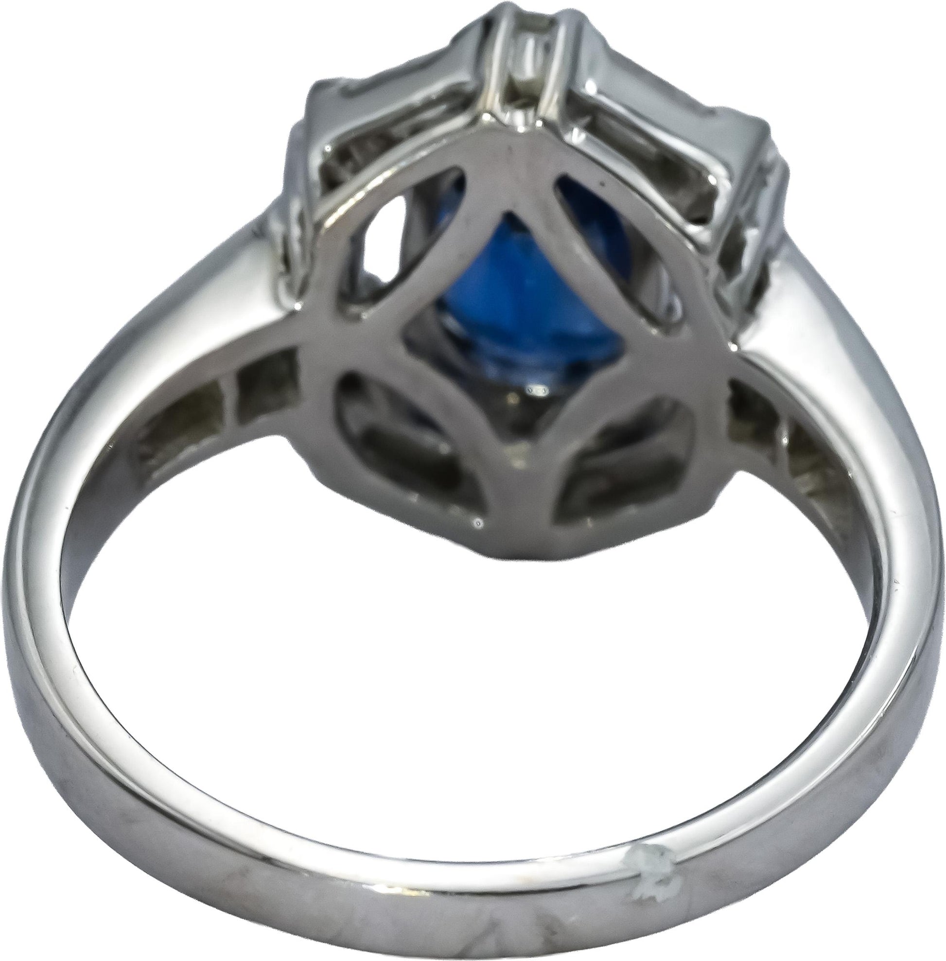 18k White Gold Diamond and Blue Sapphire Cocktail Ring 2.10CTW Size 6.5
