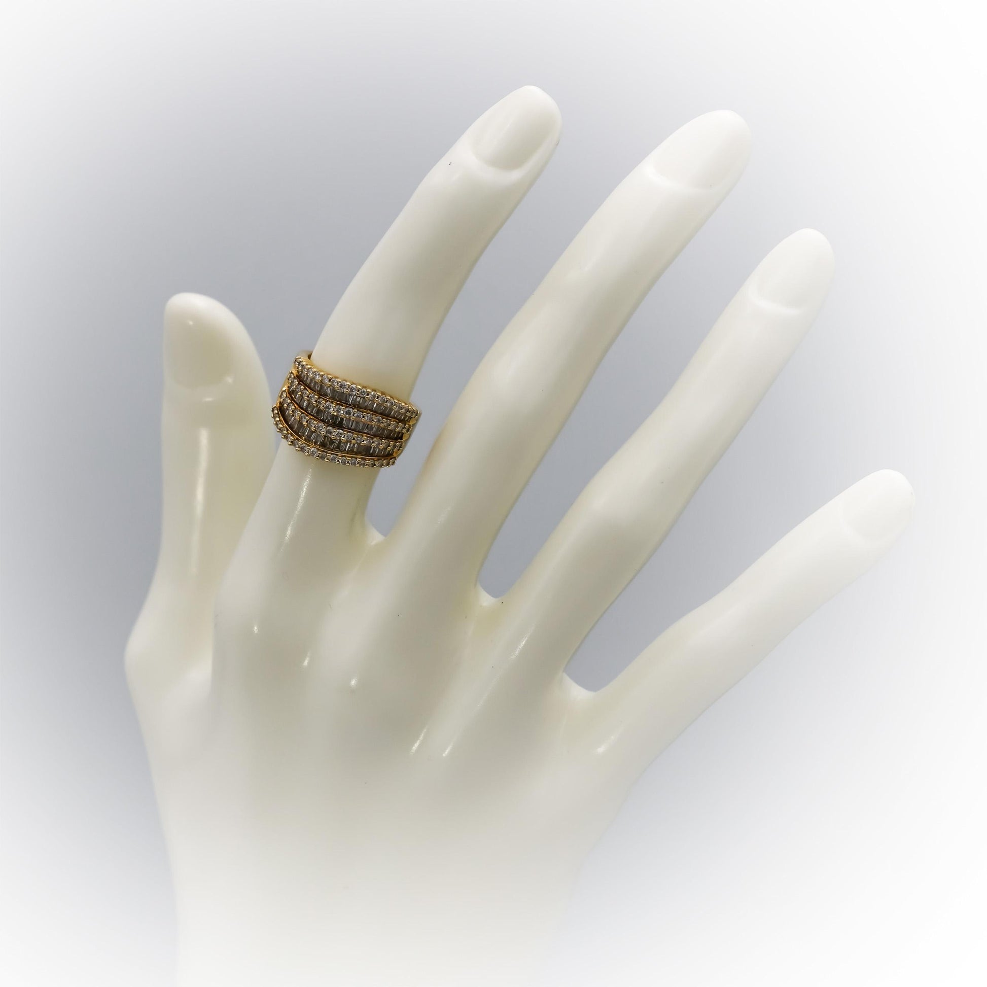 EFFY 14k Yellow Gold Round and Baguette Diamond Wavy Band Ring 1.0CT Size 5.75