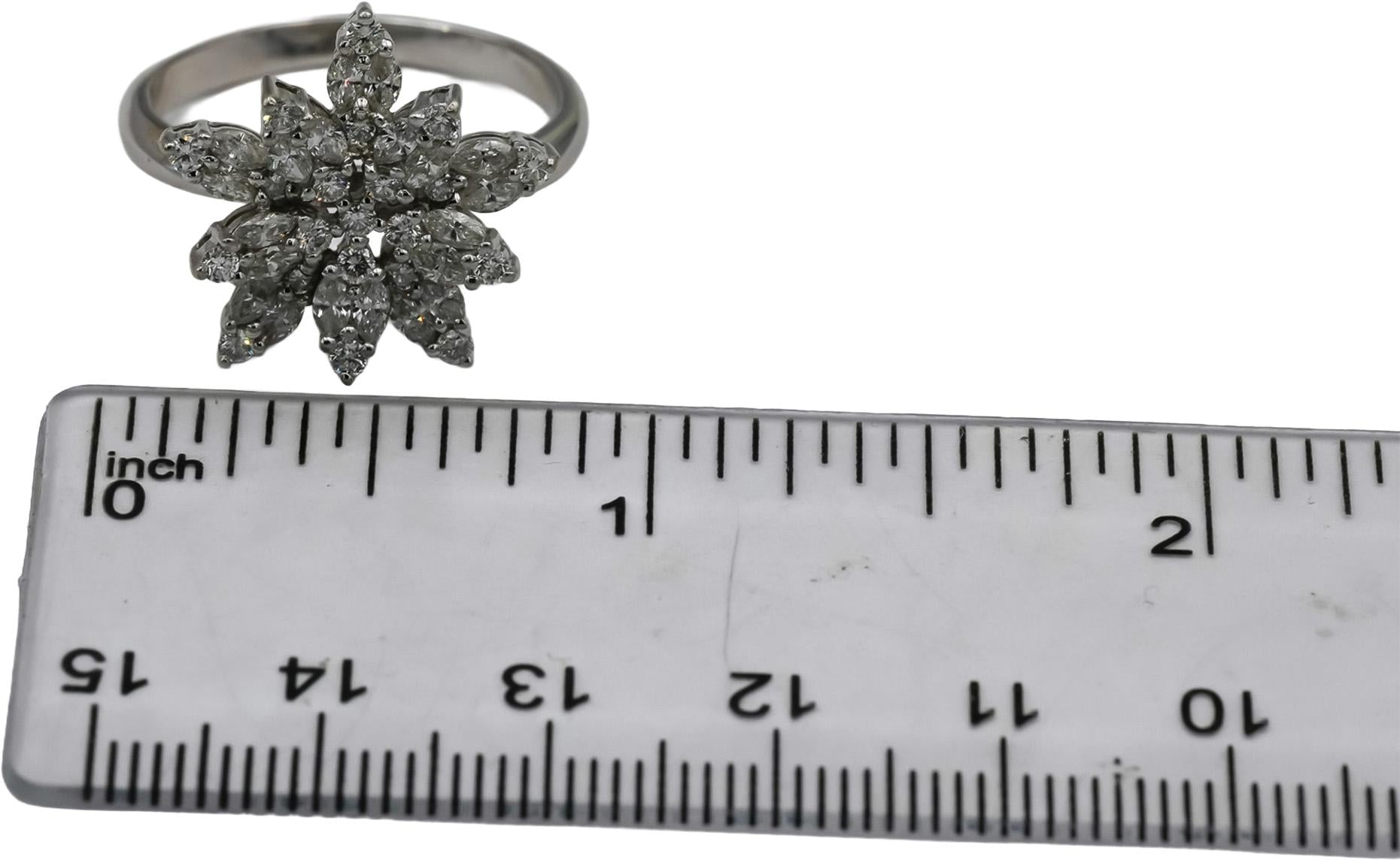 18k White Gold Round and Marquise Diamond Flower Ring 1.0CT Size 9.5