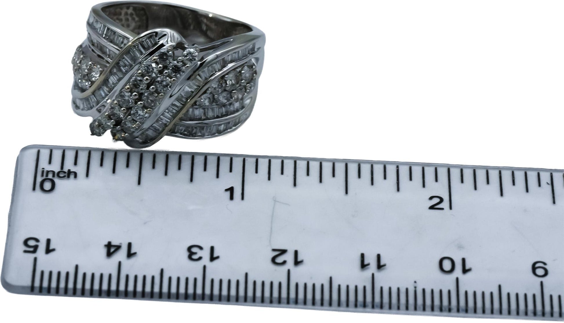 14k White Gold Round and Baguette Cut Diamond Crossover Ring 1.50CT Size 8.75