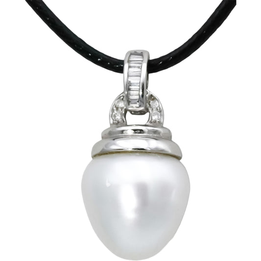 18k White Gold Diamond and 13.2mm Pearl Pendant Necklace 0.10