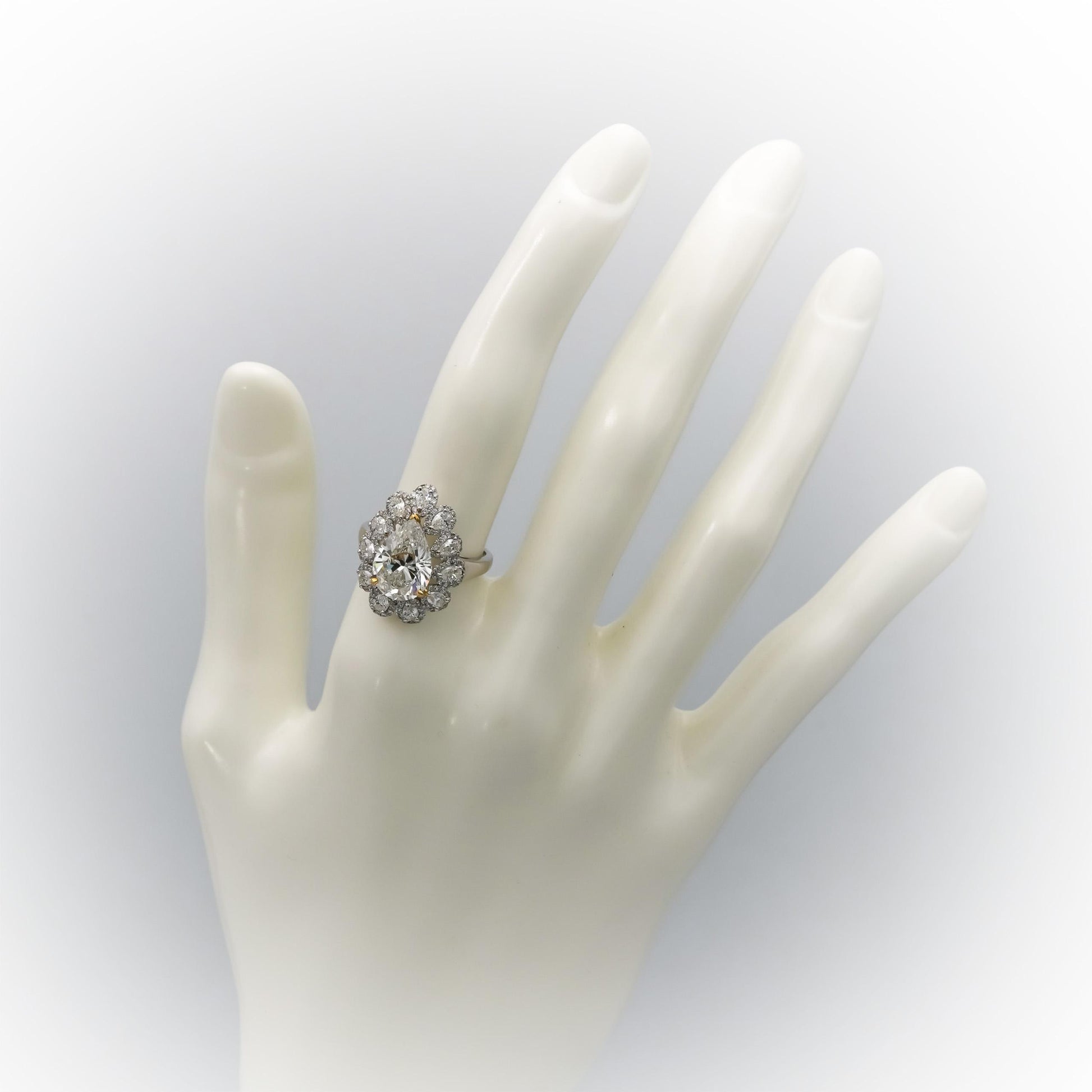 GIA 18k Two Tone Gold SI1/H Pear Cut Diamond Engagement Ring 3.03CT Size 6.25