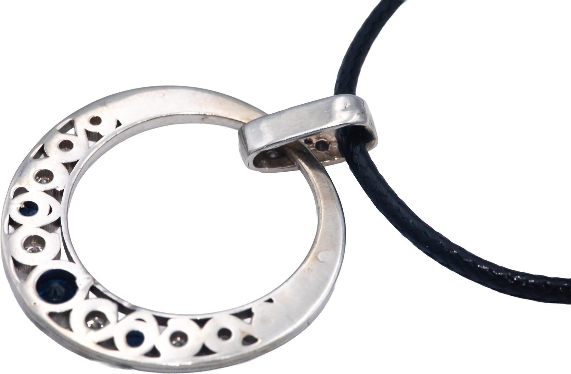 14k White Gold 0.53CT VS Round Cut Diamond and Sapphire Pendant Necklace