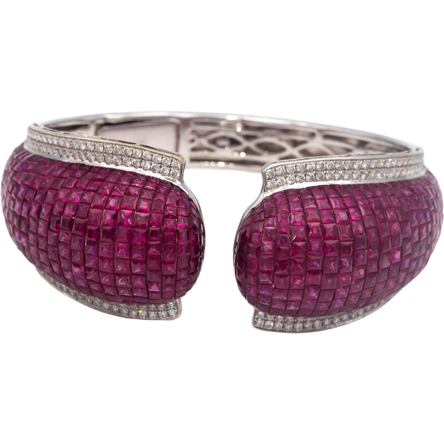 Diamond and Ruby 18k White Gold Cluster Hinged Cuff Bracelet 41.0CT