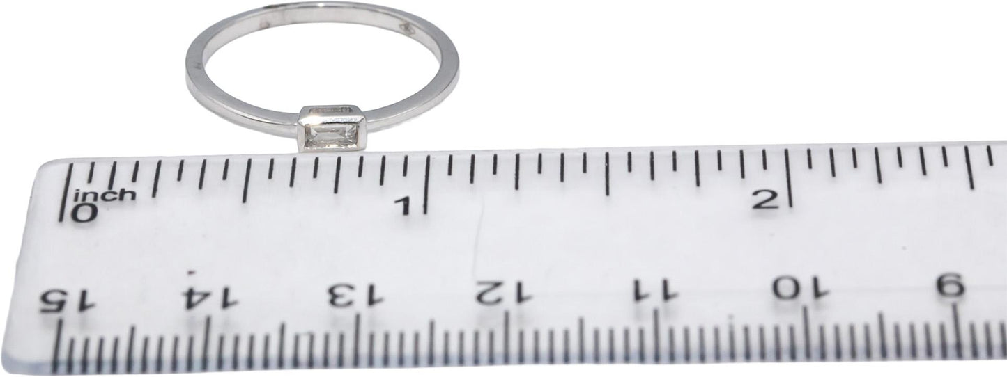 18k White Gold Emerald Cut Bezel Set Diamond Solitaire Band Ring 0.08CT Size 7