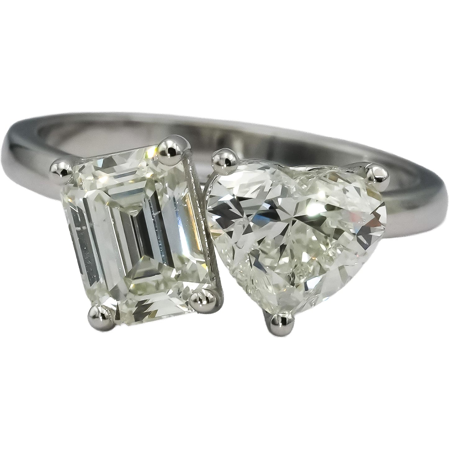 GIA Certified 18k White Gold Emerald & Heart Cut Two Stone Diamond Ring 2.88CT