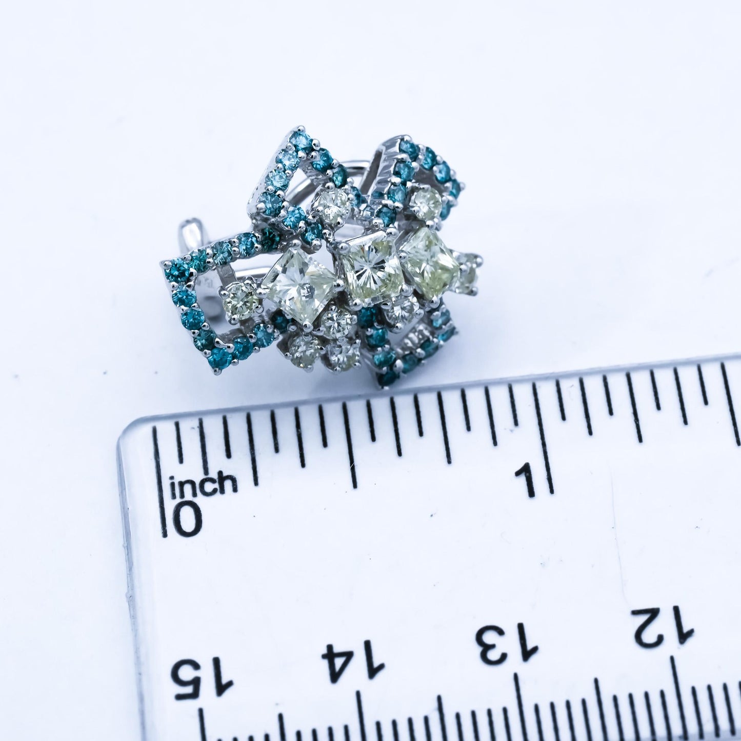 18k White Gold White Light Yellow Blue Flower Earrings 4.50CT